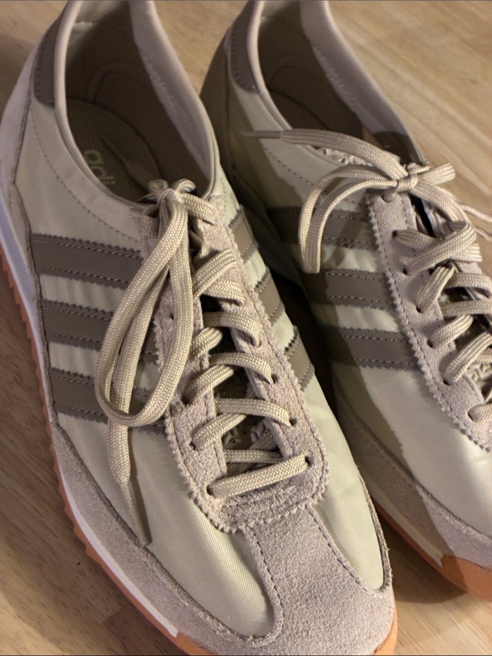 Adidas Beige Women's Retro Trainer Sneakers - 8.5